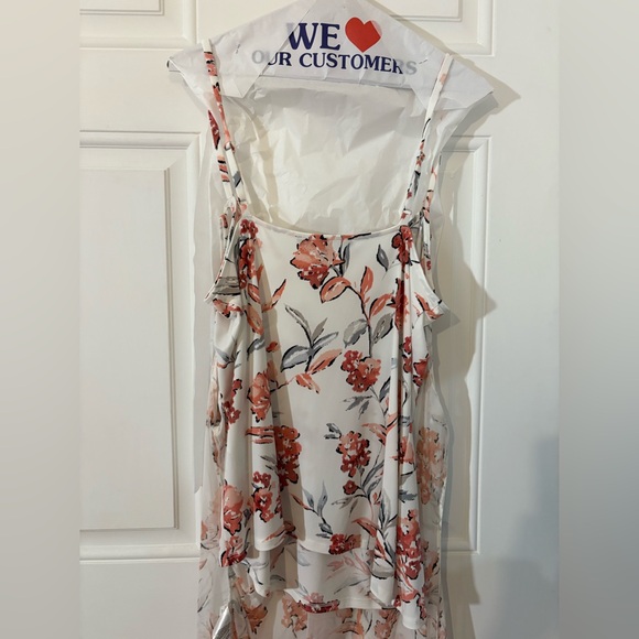 White House Black Market Floral Blouse - Picture 5 of 8